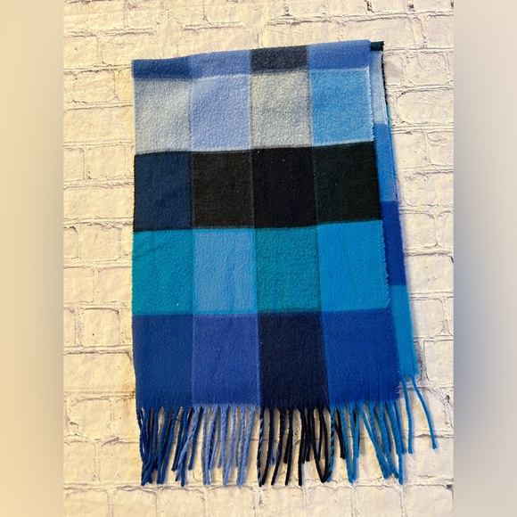 V.FRAAS CASHMINK MADE IN GERMANY BLUE MULTI PLAID FRINGE SCARF 100% ACRYLIC - Picture 5 of 8